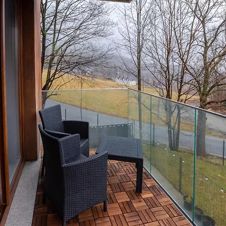 Aparts4u * שצ'קלארסקה פוראובה